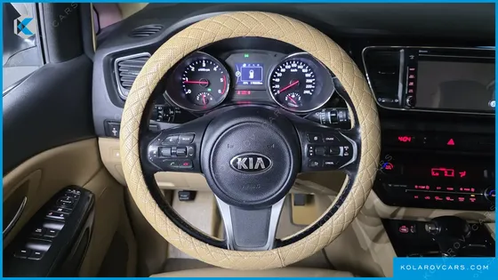 KIA CARNIVAL 9-SEATER PRESTIGE