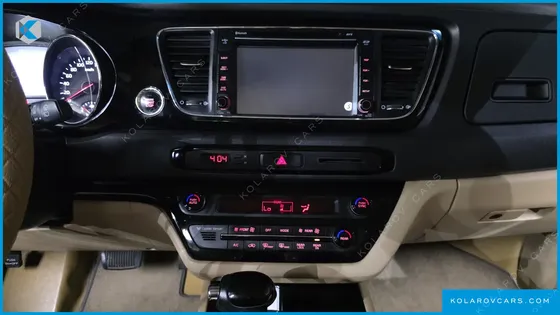 KIA CARNIVAL 9-SEATER PRESTIGE