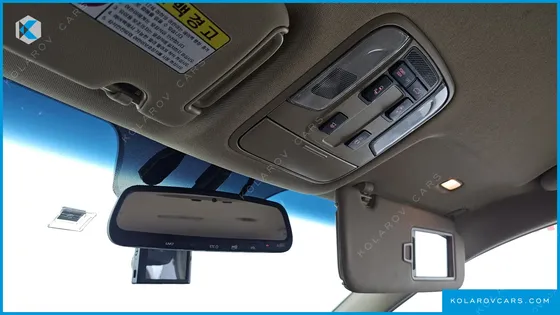 KIA CARNIVAL 9-SEATER NOBLESSE
