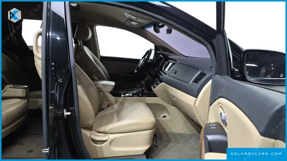 KIA CARNIVAL 9-SEATER HI-LIMOUSINE