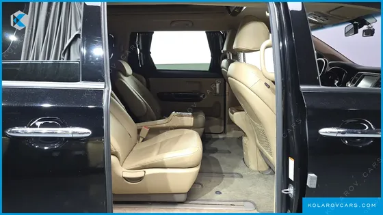 KIA CARNIVAL 9-SEATER HI-LIMOUSINE