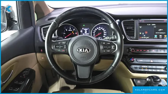 KIA CARNIVAL 9-SEATER HI-LIMOUSINE
