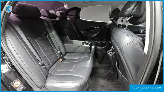 HYUNDAI GRANDEUR HG240 MODERN