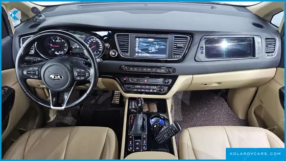 KIA CARNIVAL 9-SEATER HI-LIMOUSINE