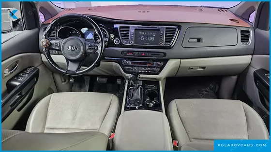 KIA CARNIVAL 9-SEATER PRESTIGE
