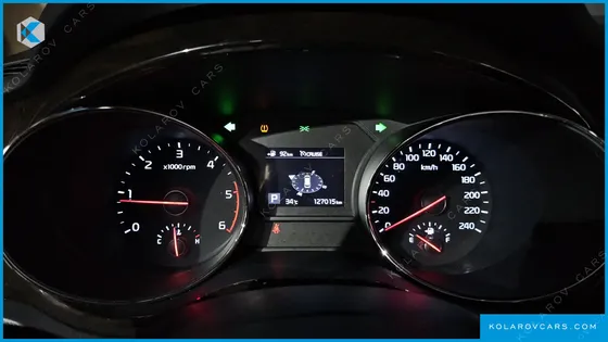 KIA CARNIVAL 9-SEATER NOBLESSE SPECIAL