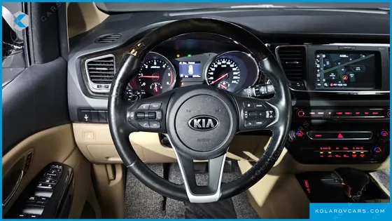 KIA CARNIVAL 9-SEATER NOBLESSE SPECIAL