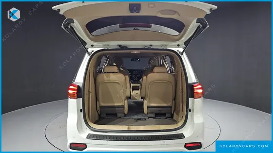 KIA CARNIVAL 9-SEATER NOBLESSE SPECIAL