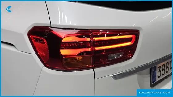 KIA CARNIVAL 9-SEATER NOBLESSE SPECIAL