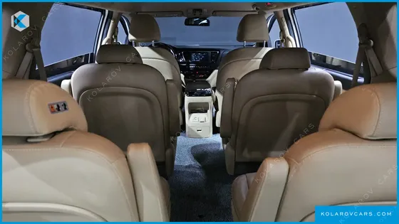KIA CARNIVAL 9-SEATER NOBLESSE SPECIAL