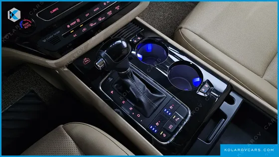 KIA CARNIVAL 9-SEATER HI-LIMOUSINE