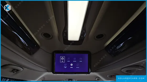 KIA CARNIVAL 9-SEATER HI-LIMOUSINE