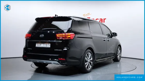 KIA CARNIVAL 7-SEATER LIMOUSINE