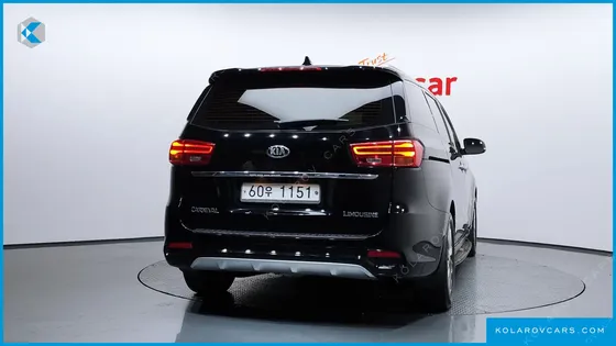 KIA CARNIVAL 7-SEATER LIMOUSINE