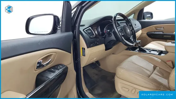 KIA CARNIVAL 7-SEATER LIMOUSINE