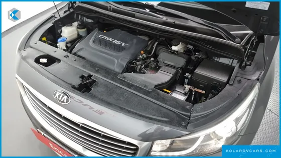 KIA CARNIVAL 9-SEATER NOBLESSE