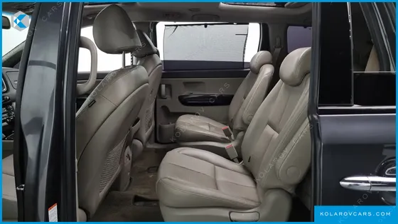 KIA CARNIVAL 9-SEATER NOBLESSE