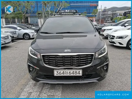 KIA CARNIVAL 9-SEATER LUXURY