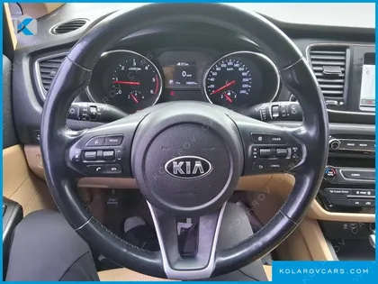 KIA CARNIVAL 9-SEATER LUXURY