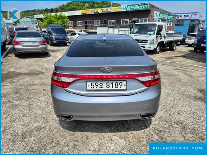 HYUNDAI GRANDEUR HG300 PREMIUM
