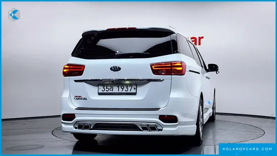 KIA CARNIVAL 9-SEATER PRSTIGE