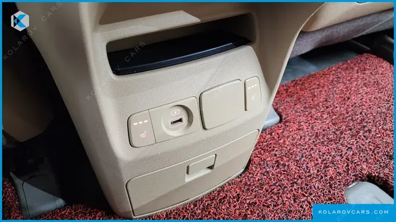 KIA CARNIVAL 9-SEATER PRSTIGE
