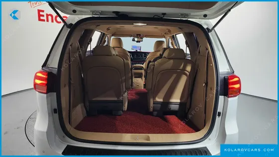 KIA CARNIVAL 9-SEATER PRSTIGE