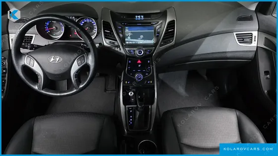 HYUNDAI ELANTRA (AVANTE) 1.6 GDI SMART