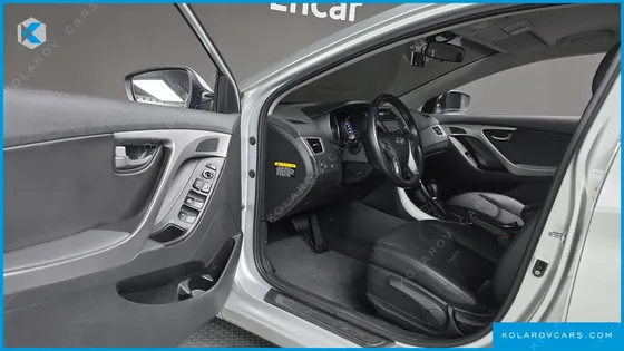 HYUNDAI ELANTRA (AVANTE) 1.6 GDI SMART