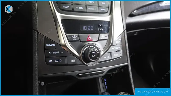 HYUNDAI GRANDEUR HG300 PREMIUM