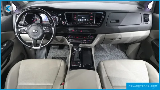 KIA CARNIVAL 9-SEATER PRESTIGE