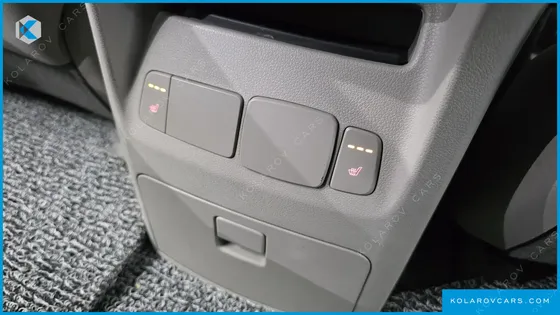 KIA CARNIVAL 9-SEATER PRESTIGE