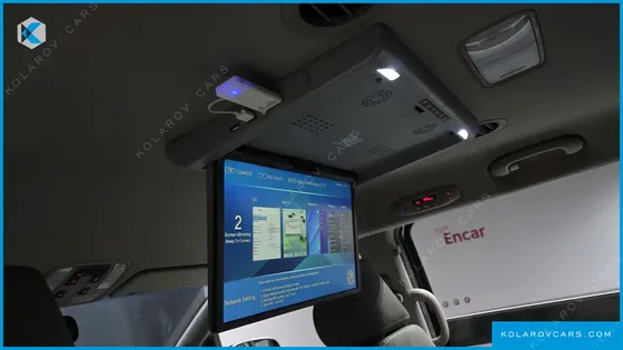 KIA CARNIVAL 9-SEATER LUXURY
