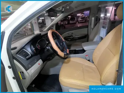 KIA CARNIVAL 6-SEATER WHEELCHAIR LIFT