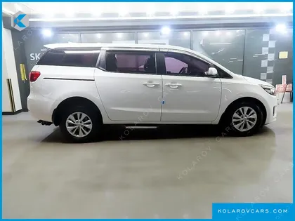 KIA CARNIVAL 6-SEATER WHEELCHAIR LIFT