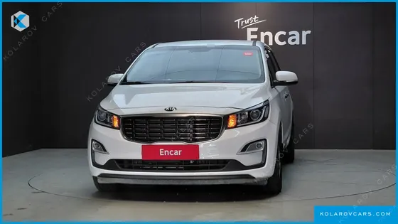 KIA CARNIVAL 11-SEATER DELUXE