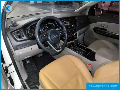 KIA CARNIVAL 6-SEATER WHEELCHAIR LIFT