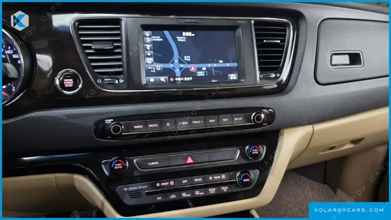 KIA CARNIVAL GASOLINE 9-SEATER NOBLESSE SPECIAL