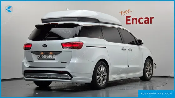 KIA CARNIVAL 9-SEATER HI-LIMOUSINE
