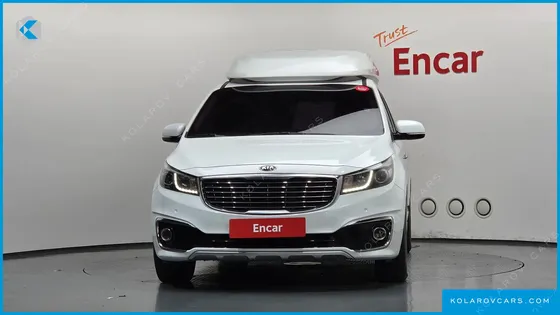 KIA CARNIVAL 9-SEATER HI-LIMOUSINE