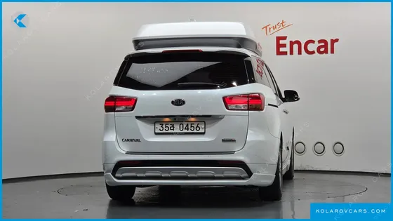 KIA CARNIVAL 9-SEATER HI-LIMOUSINE