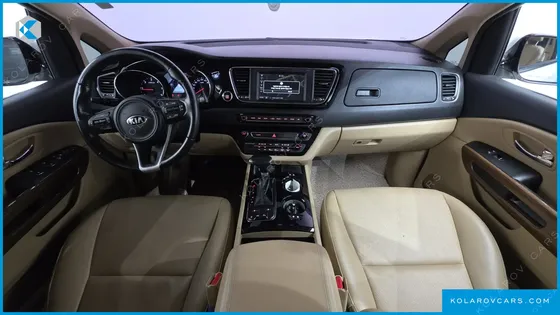 KIA CARNIVAL 9-SEATER HI-LIMOUSINE