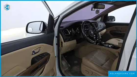 KIA CARNIVAL 9-SEATER HI-LIMOUSINE