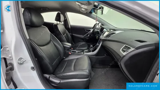 HYUNDAI ELANTRA (AVANTE) 1.6 GDI SMART