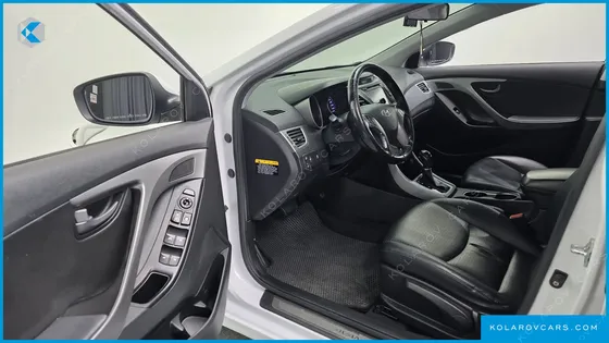 HYUNDAI ELANTRA (AVANTE) 1.6 GDI SMART