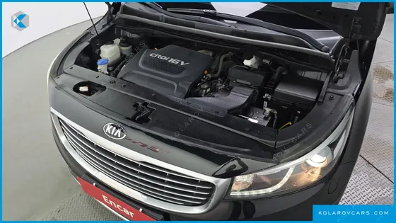 KIA CARNIVAL 9-SEATER LUXURY