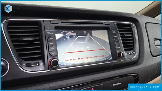 KIA CARNIVAL 9-SEATER LUXURY