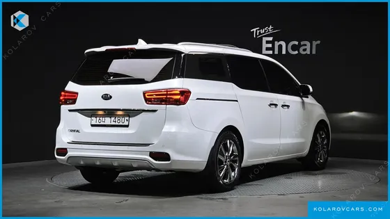 KIA CARNIVAL 9-SEATER NOBLESSE SPECIAL
