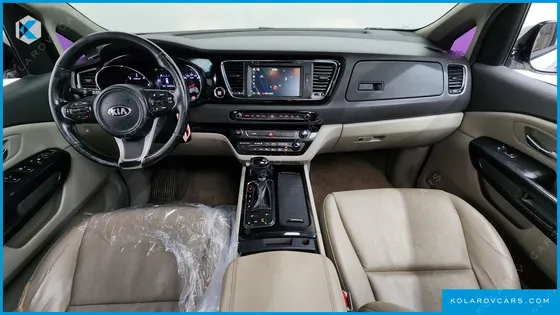 KIA CARNIVAL 9-SEATER PRESTIGE