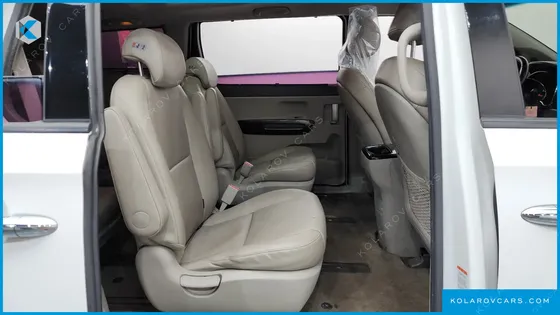 KIA CARNIVAL 9-SEATER PRESTIGE